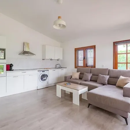 Palms Premium Bungalow, Private, Relaxing, Swimming Pool Апартаменты Маспаломас